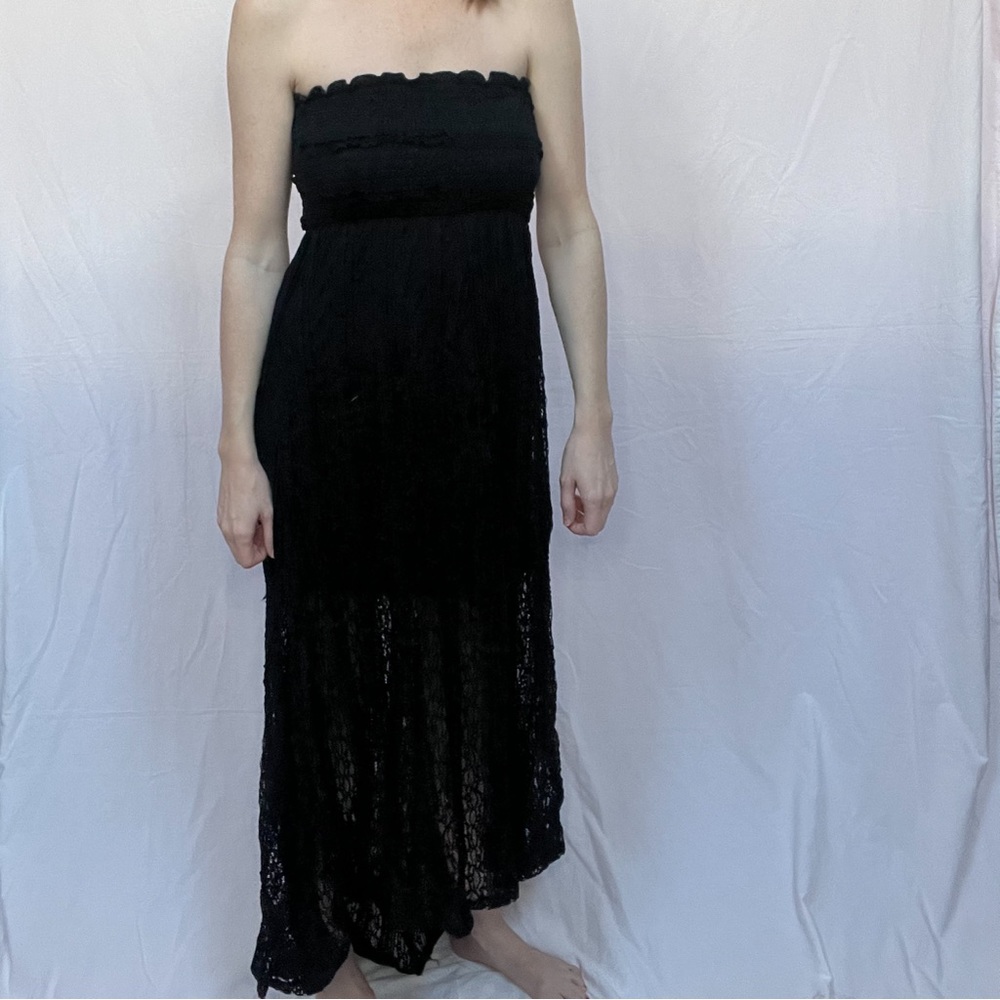 Small strapless  black dress or coverup